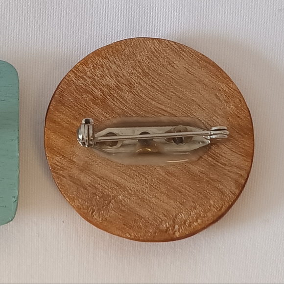 𝗩𝗶𝗻𝘁𝗮𝗴𝗲 𝗙𝗹𝗼𝗿𝗮𝗹 𝗪𝗼𝗼𝗱 𝗕𝗿𝗼𝗼𝗰𝗵𝗲𝘀 - Picture 5 of 6